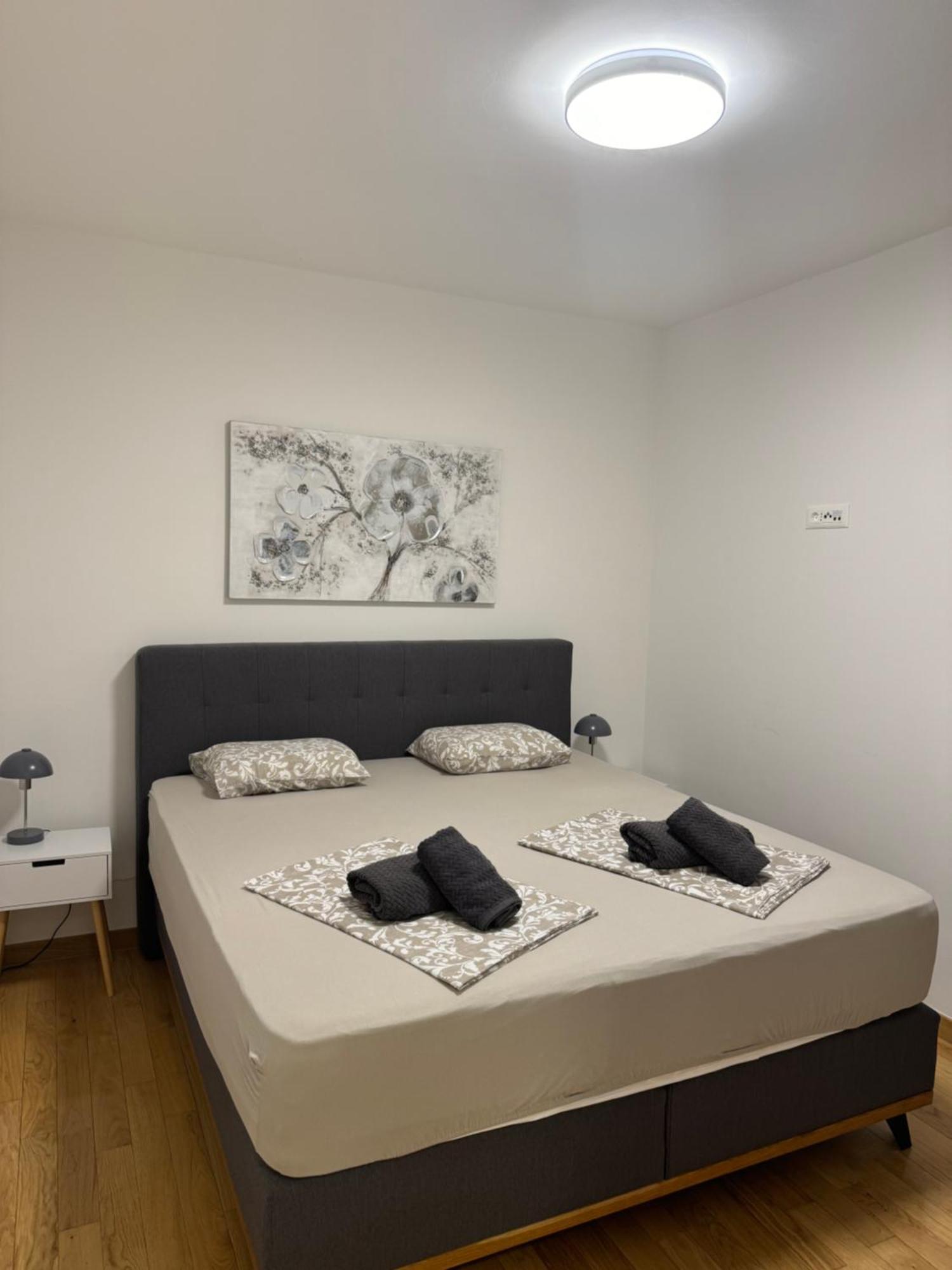 Dvj Apartments Biograd Na Moru Dış mekan fotoğraf