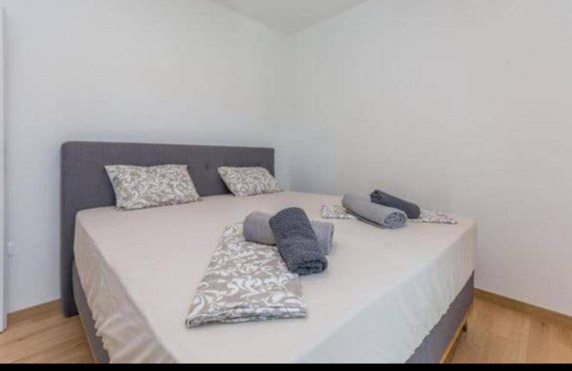 Dvj Apartments Biograd Na Moru Dış mekan fotoğraf